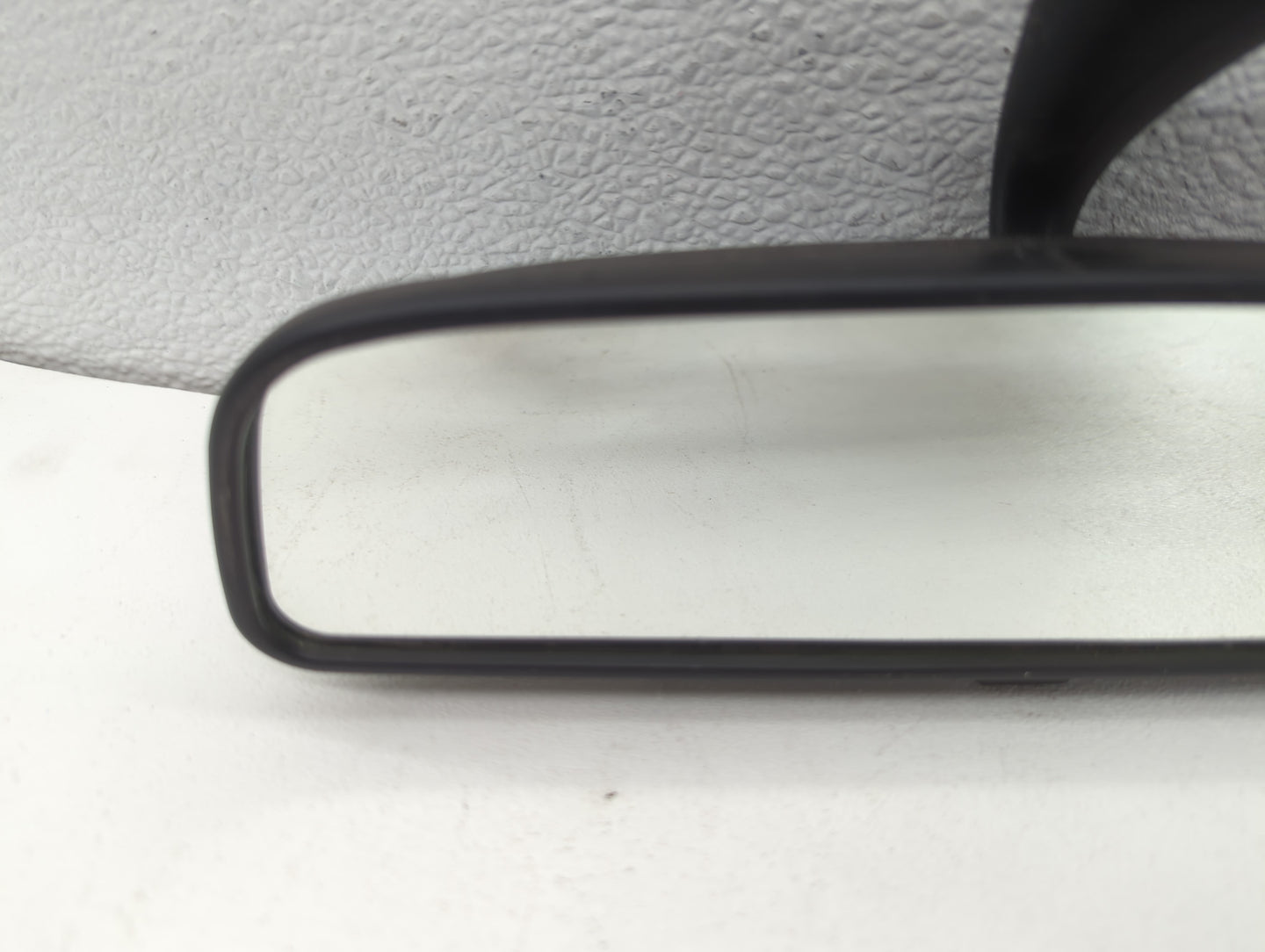 2005-2011 Hyundai Accent Interior Rear View Mirror Replacement OEM P/N:E11025400 Fits OEM Used Auto Parts - Oemusedautoparts