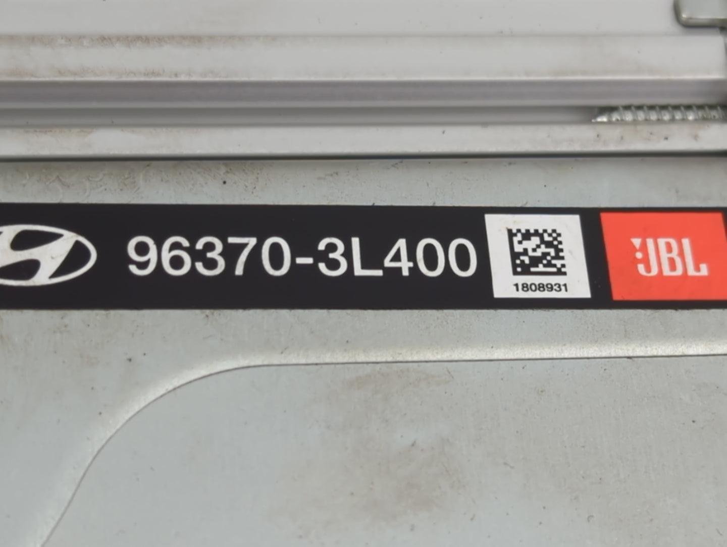 2007-2011 Hyundai Azera Am Fm Cd Player Radio Receiver - Oemusedautoparts1.com