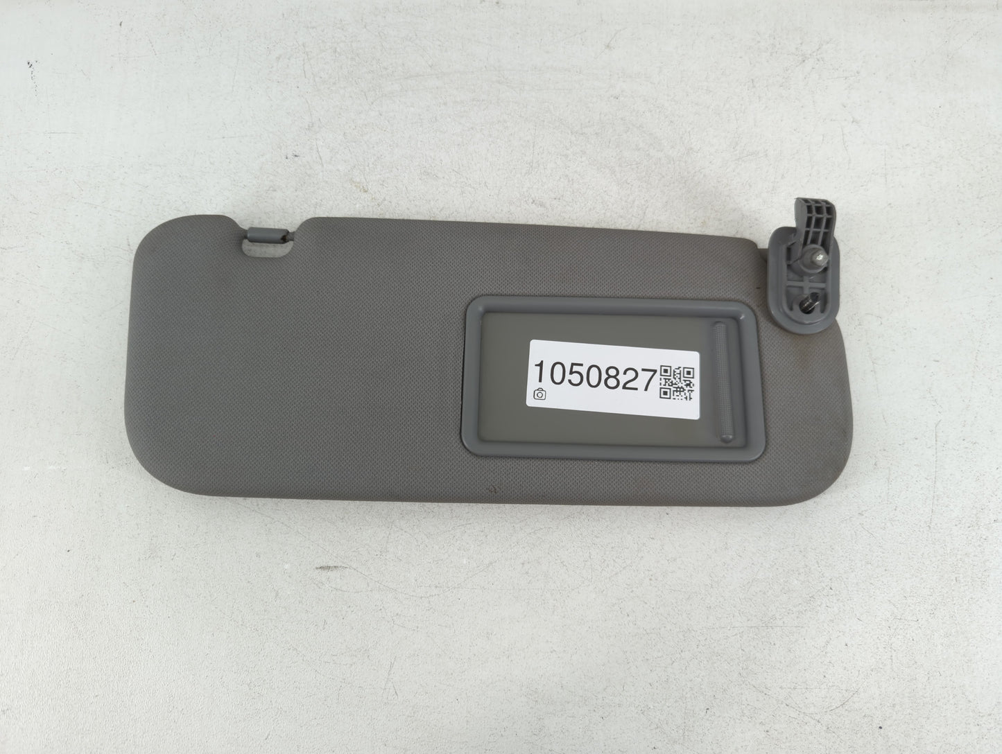 2009-2012 Hyundai Elantra Sun Visor Shade Replacement Passenger Right Mirror Fits Fits 2009 2010 2011 2012 OEM Used Auto Par