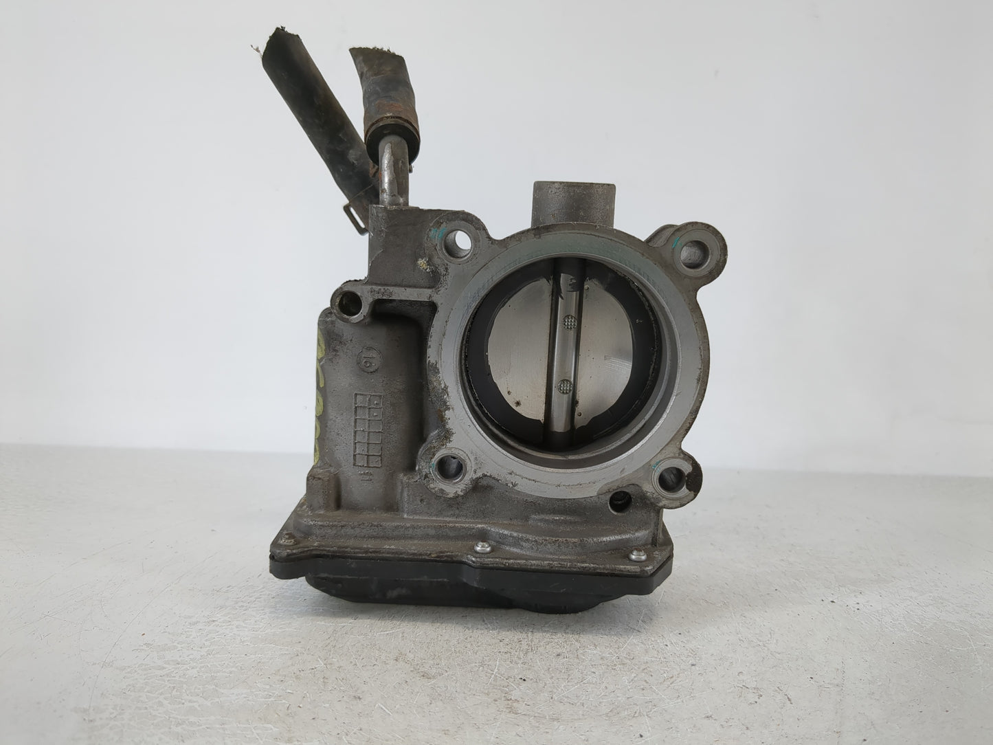 2011-2020 Hyundai Elantra Throttle Body P/N:35100-2E000 Fits Fits 2011 2012 2013 2014 2015 2016 2017 2018 2019 2020 2021 OEM
