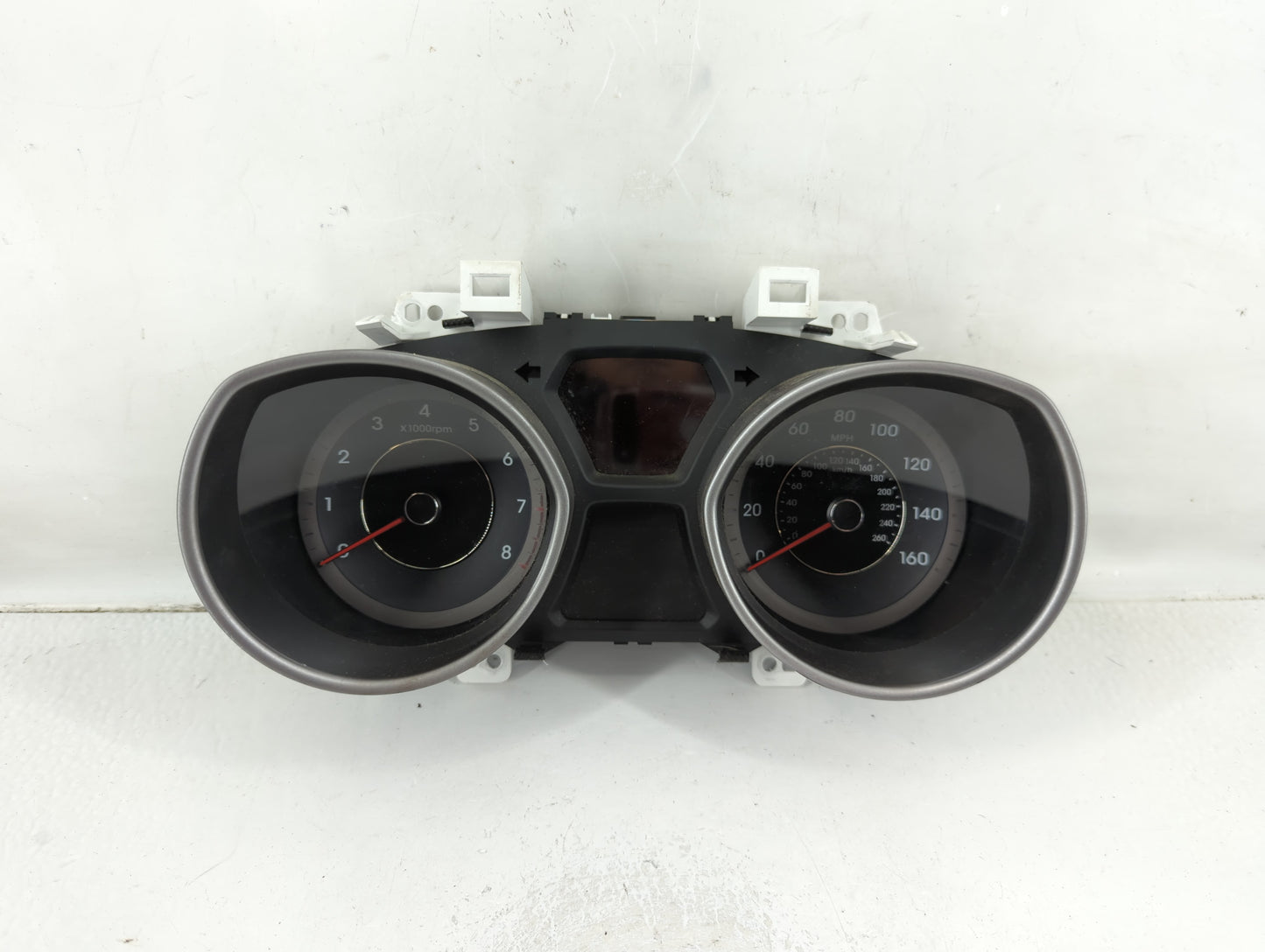 2011-2012 Hyundai Elantra Instrument Cluster Speedometer Gauges P/N:94001-3X230 94001-3Y120 Fits Fits 2011 2012 OEM Used Aut