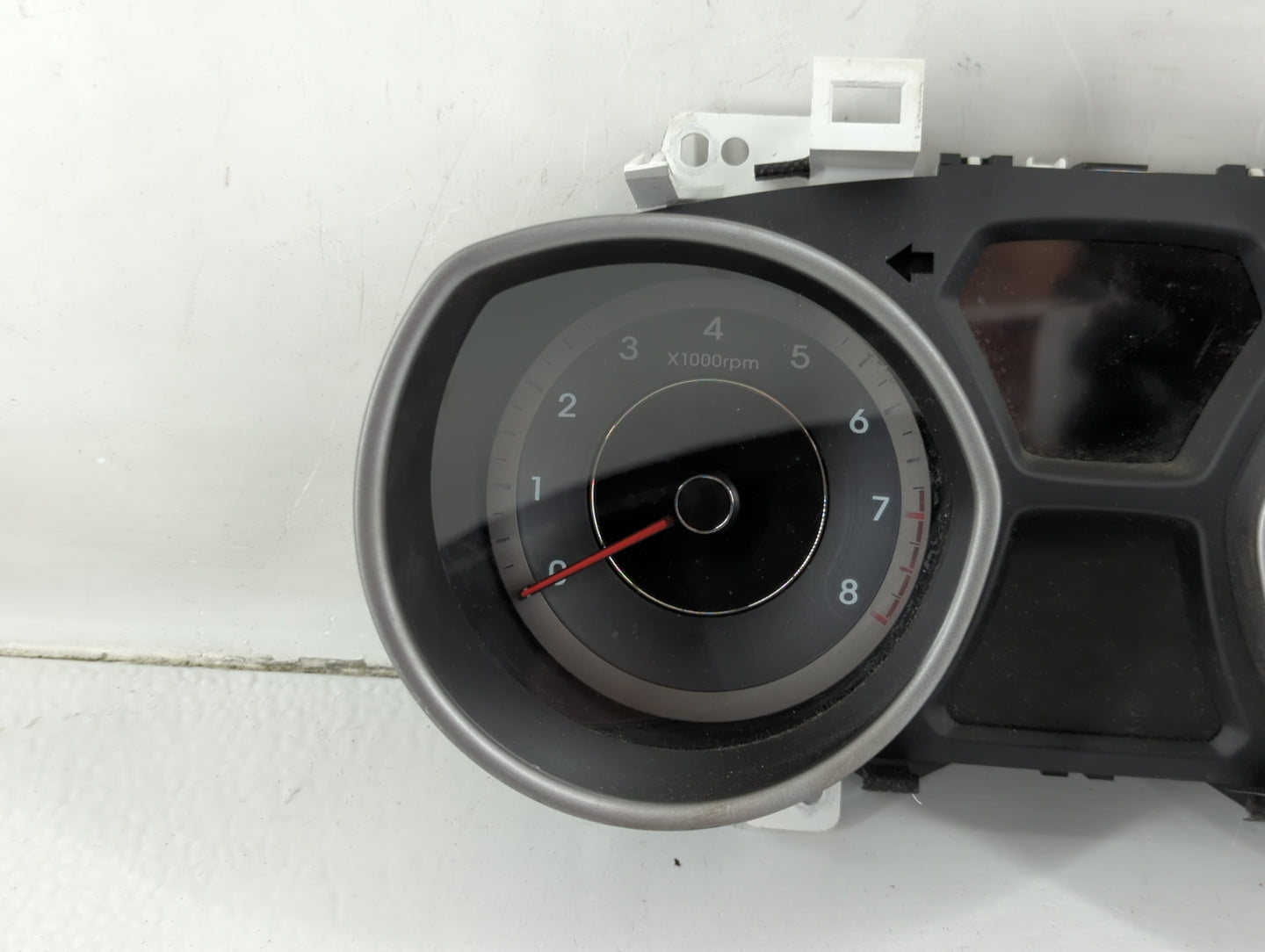 2011-2012 Hyundai Elantra Instrument Cluster Speedometer Gauges P/N:94001-3X230 94001-3Y120 Fits Fits 2011 2012 OEM Used Aut