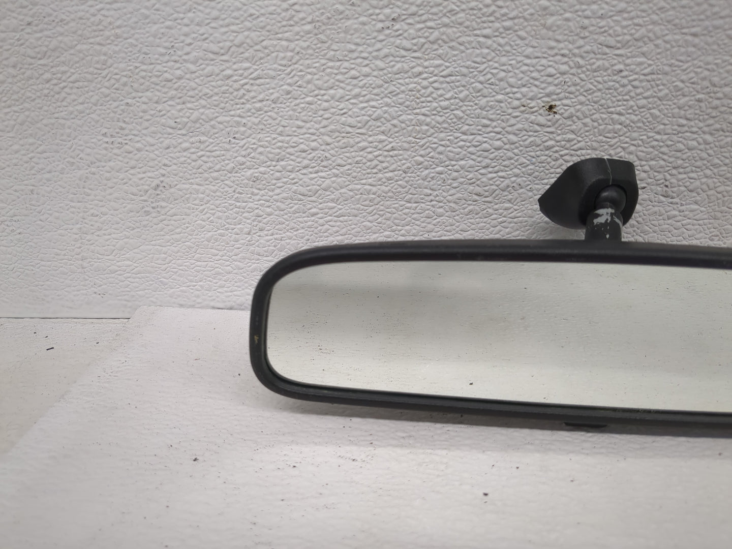 2011-2020 Hyundai Elantra Interior Rear View Mirror Replacement OEM P/N:E4012143 Fits OEM Used Auto Parts - Oemusedautoparts