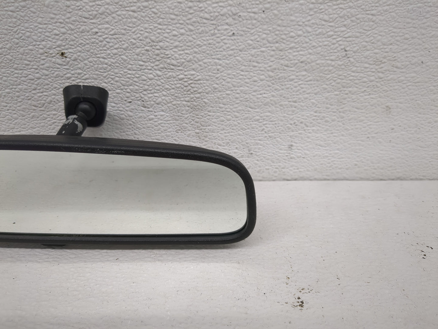 2011-2020 Hyundai Elantra Interior Rear View Mirror Replacement OEM P/N:E4012143 Fits OEM Used Auto Parts - Oemusedautoparts