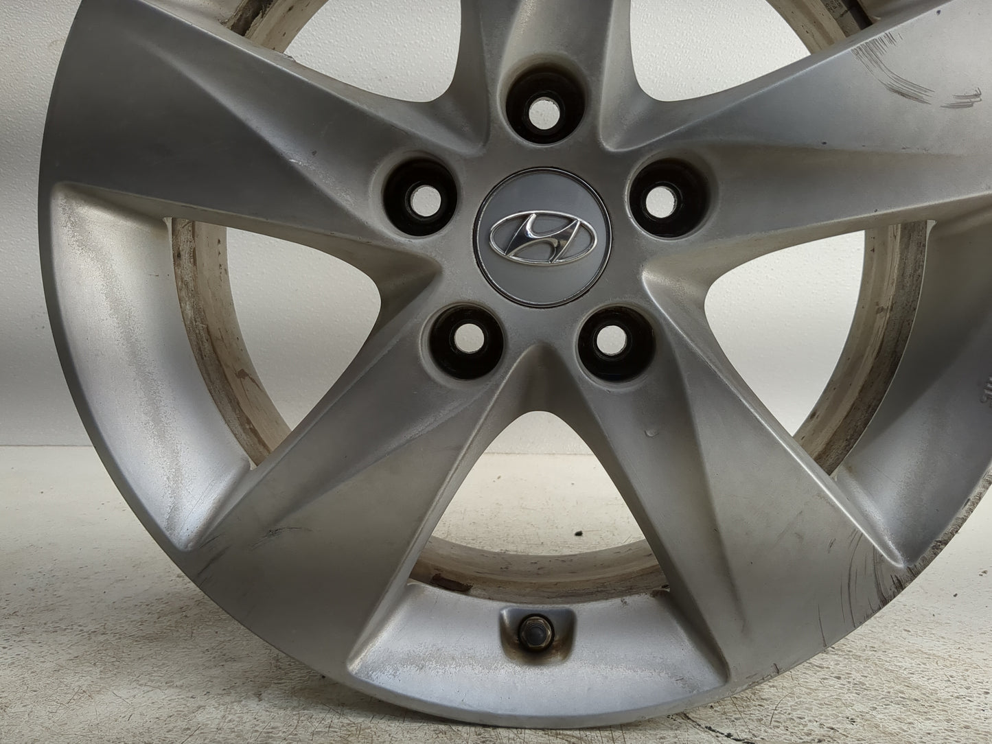 2011-2016 Hyundai Elantra Oem Wheel Rim - Oemusedautoparts1.com