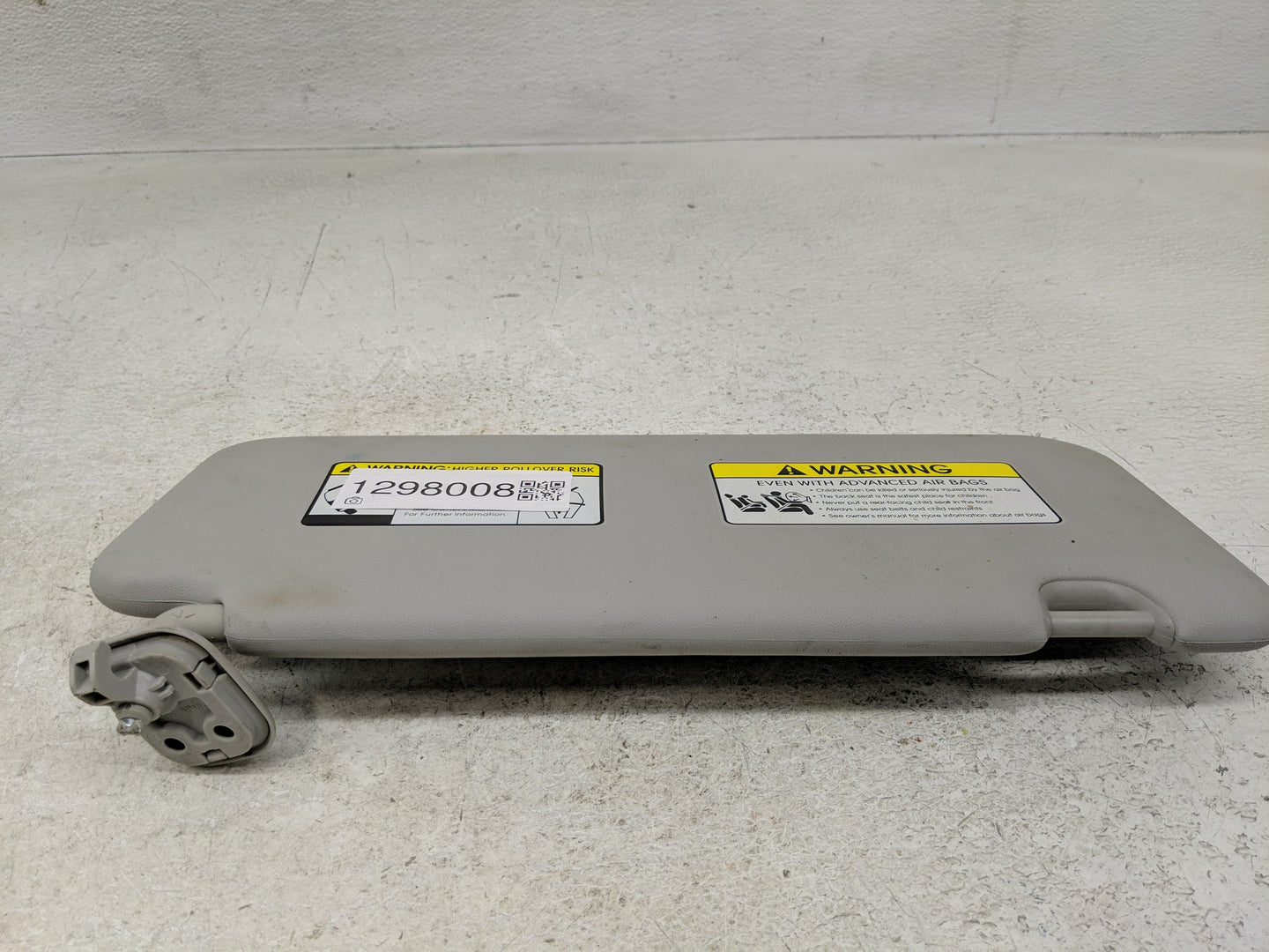 2011-2013 Hyundai Elantra Sun Visor Shade Replacement Driver Left Mirror Fits Fits 2011 2012 2013 OEM Used Auto Parts - Oemu