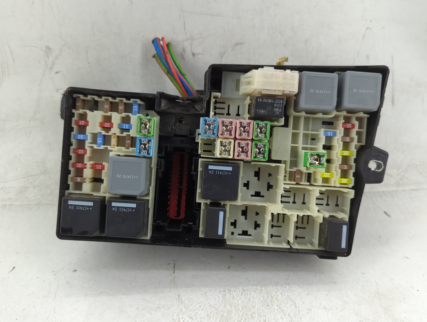 2011 Hyundai Elantra Fusebox Fuse Box Panel Relay Module P/N:AV6T-14A142-AB Fits OEM Used Auto Parts - Oemusedautoparts1.com