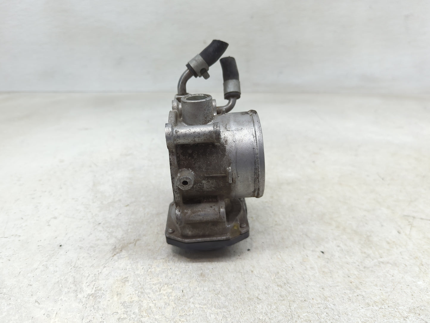 2011-2020 Hyundai Elantra Throttle Body P/N:35100-2E000 Fits Fits 2011 2012 2013 2014 2015 2016 2017 2018 2019 2020 2021 OEM