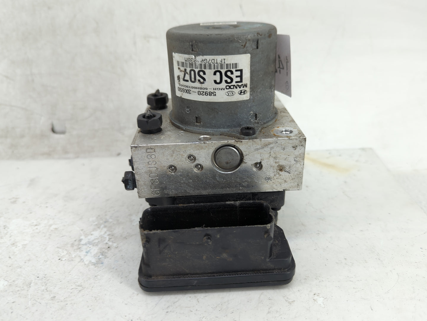 2011-2013 Hyundai Elantra ABS Pump Control Module Replacement P/N:BE6003G506 Fits Fits 2011 2012 2013 OEM Used Auto Parts - 