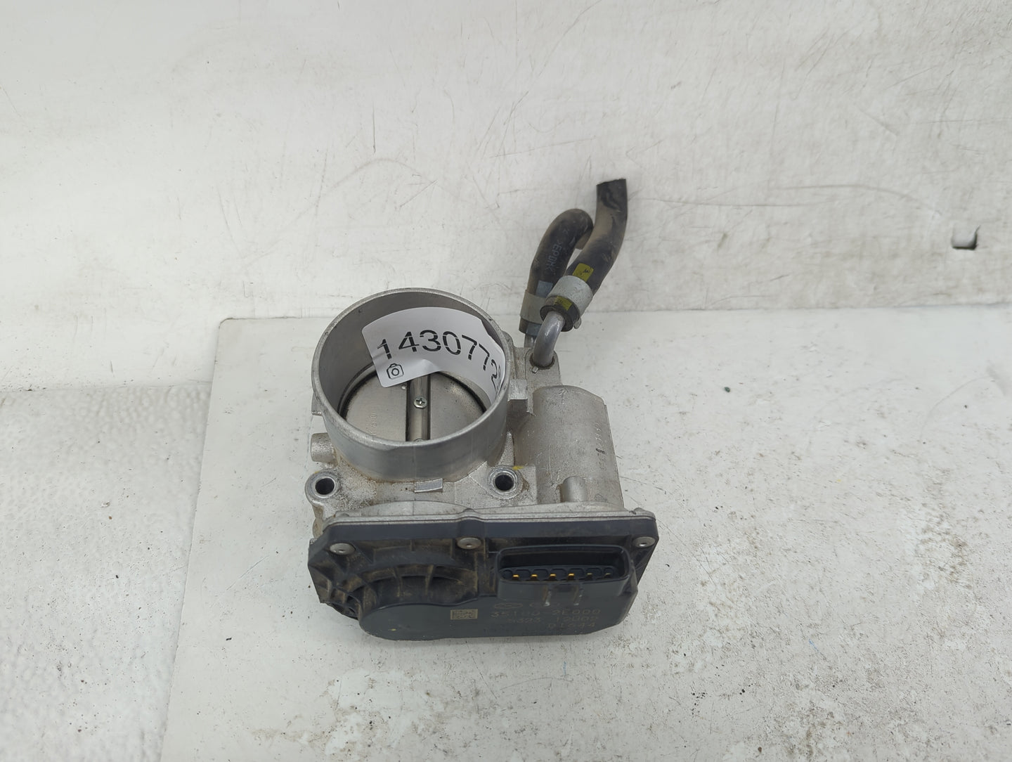 2011-2020 Hyundai Elantra Throttle Body P/N:35100-2E000 Fits Fits 2011 2012 2013 2014 2015 2016 2017 2018 2019 2020 2021 OEM