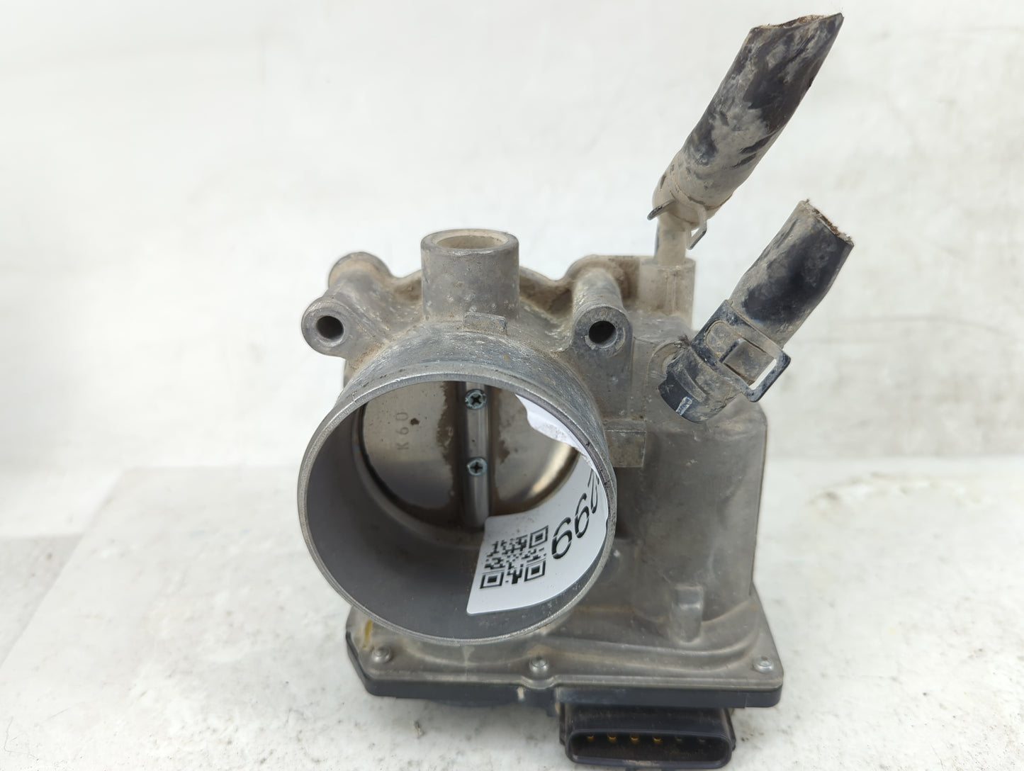 2011-2020 Hyundai Elantra Throttle Body P/N:35100-2E000 Fits Fits 2011 2012 2013 2014 2015 2016 2017 2018 2019 2020 2021 OEM
