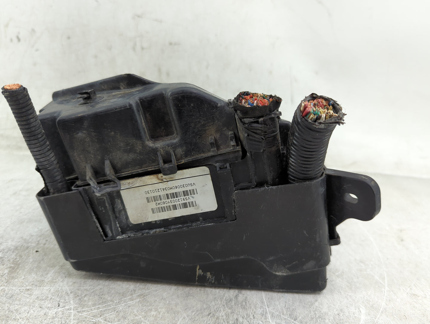 2011 Hyundai Elantra Fusebox Fuse Box Panel Relay Module P/N:VSU03006M0341210130 V59120O3Y06M2 Fits OEM Used Auto Parts - Oe