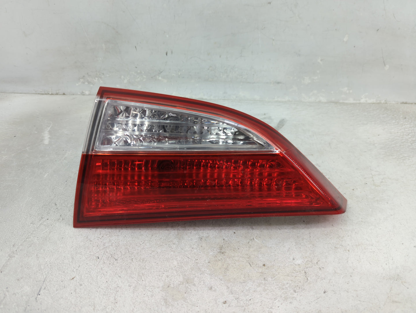2011-2013 Hyundai Elantra Tail Light Assembly Passenger Right OEM P/N:92404-3X0 Fits Fits 2011 2012 2013 OEM Used Auto Parts