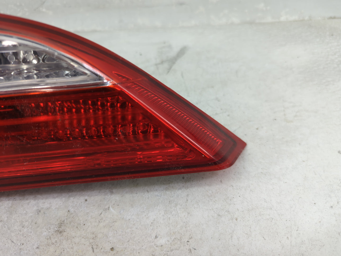 2011-2013 Hyundai Elantra Tail Light Assembly Passenger Right OEM P/N:92404-3X0 Fits Fits 2011 2012 2013 OEM Used Auto Parts
