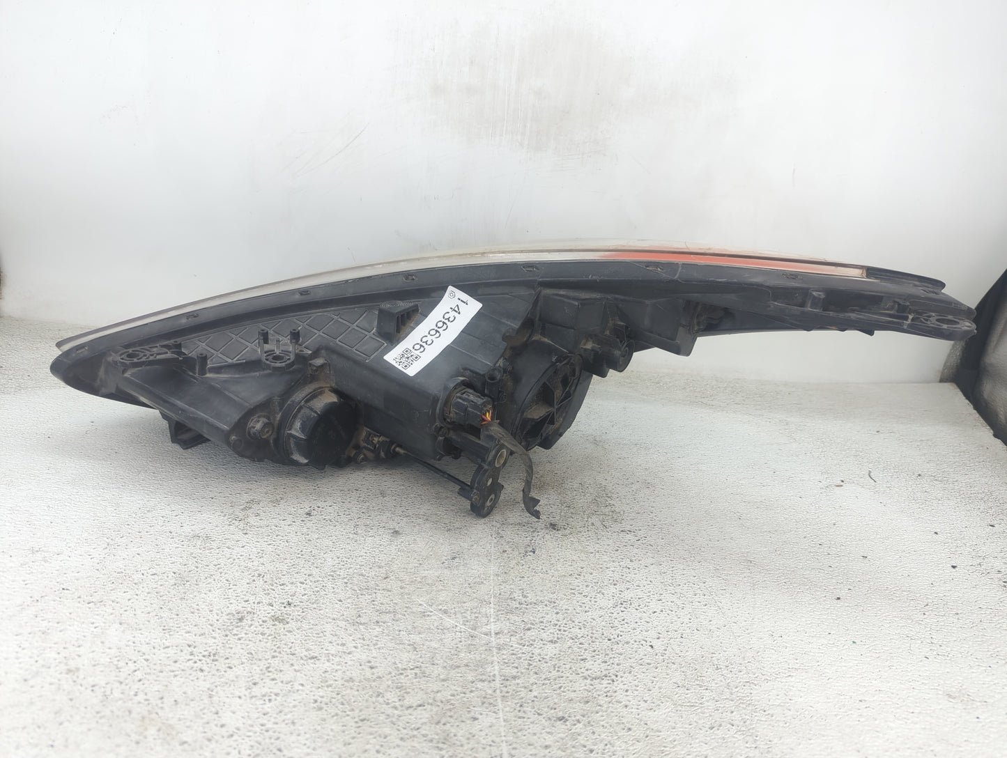 2011-2013 Hyundai Elantra Passenger Right Oem Head Light Headlight Lamp - Oemusedautoparts1.com
