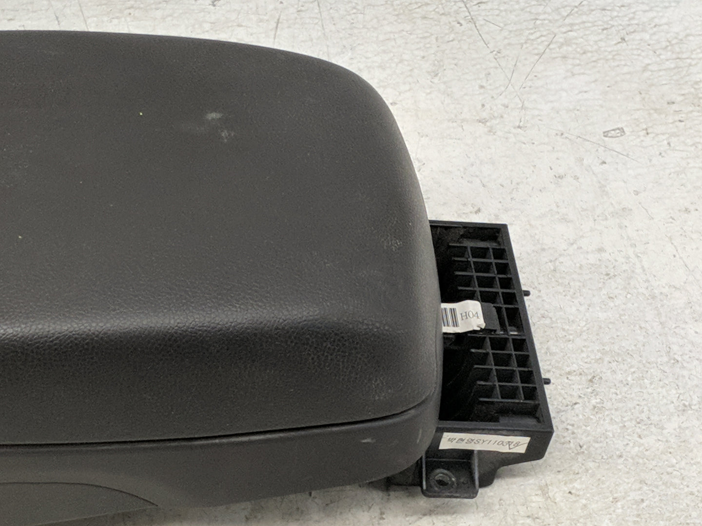 2011 Hyundai Elantra Center Console Armrest Cover Lid Fits OEM Used Auto Parts - Oemusedautoparts1.com