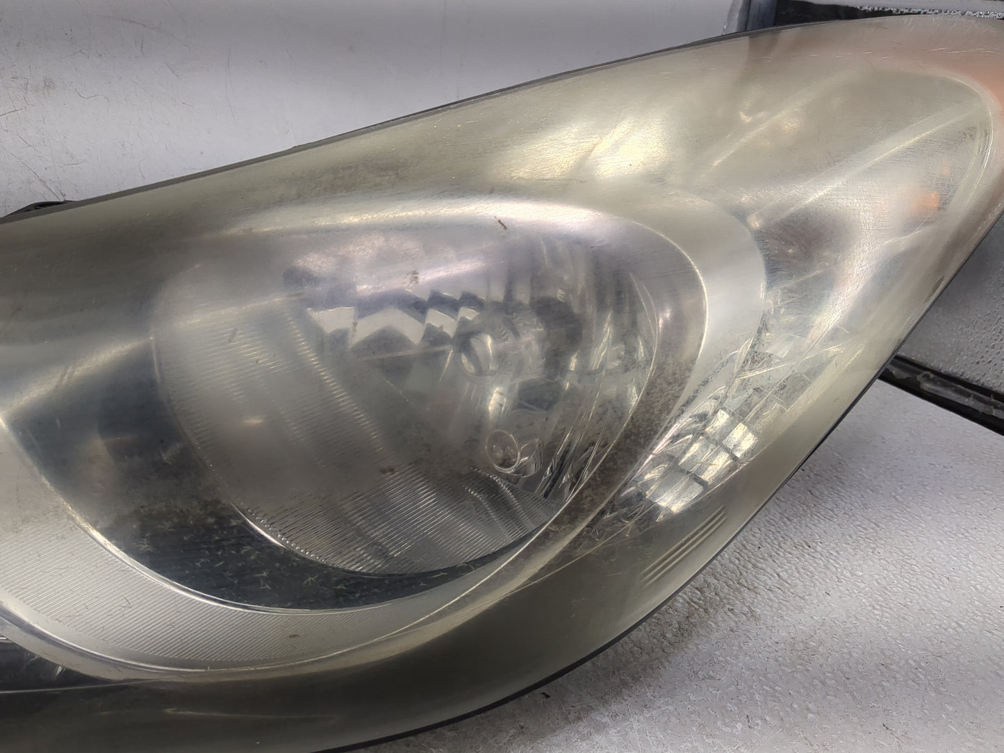 2011-2013 Hyundai Elantra Driver Left Oem Head Light Headlight Lamp - Oemusedautoparts1.com
