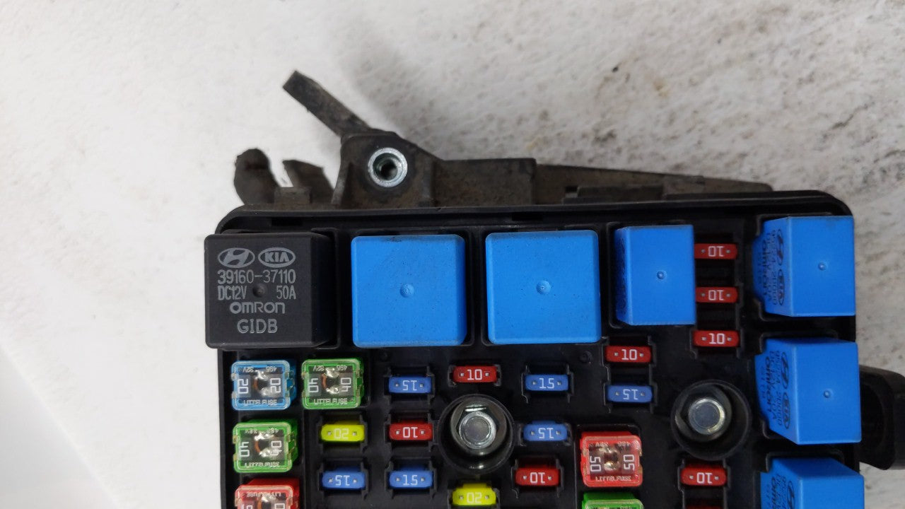 2011-2013 Hyundai Elantra Fusebox Fuse Box Panel Relay Module P/N:91951-3X100 Fits Fits 2011 2012 2013 OEM Used Auto Parts -