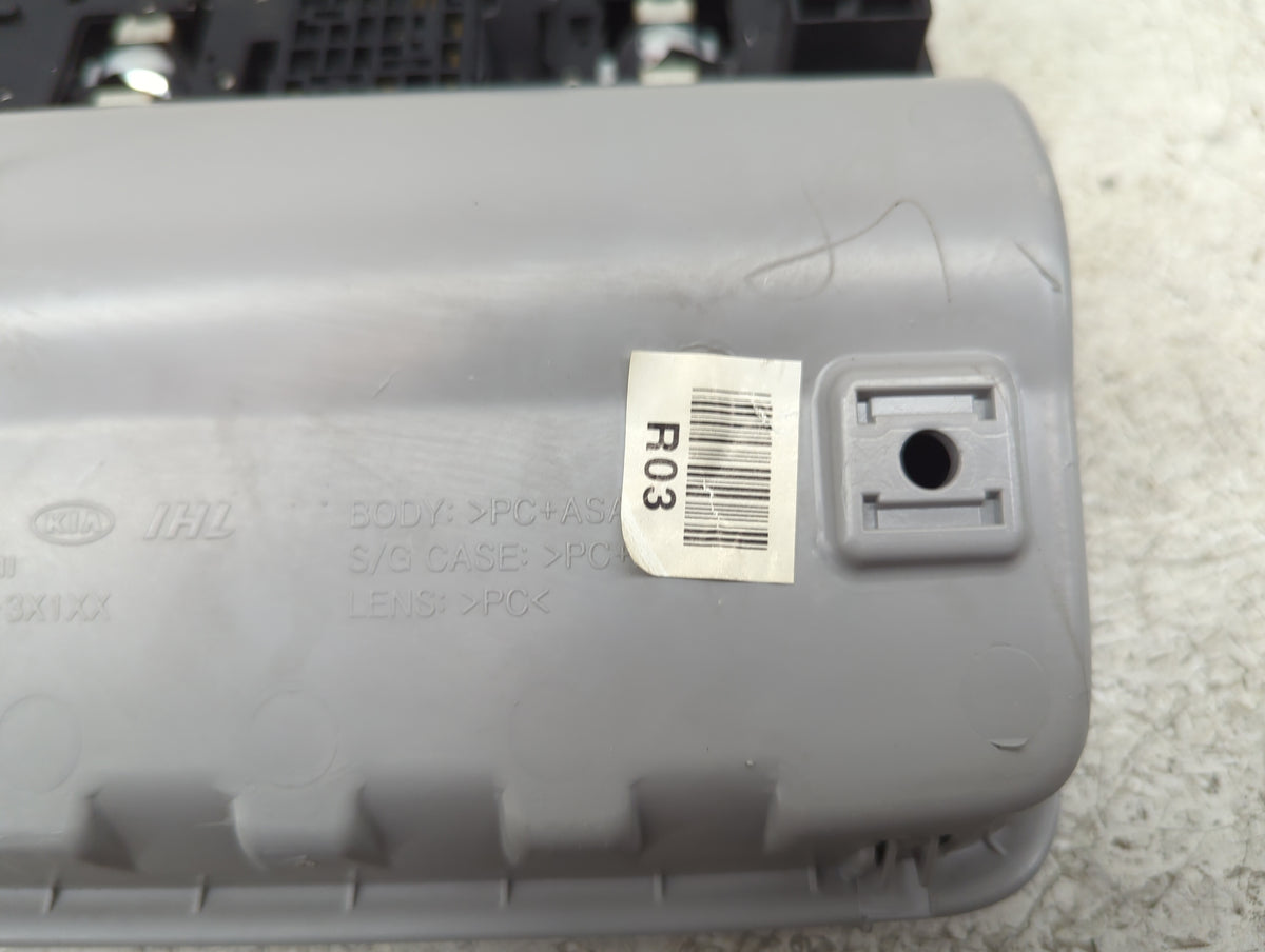 2011-2013 Hyundai Elantra Overhead Roof Console 1497352 - Oemusedautoparts1.com