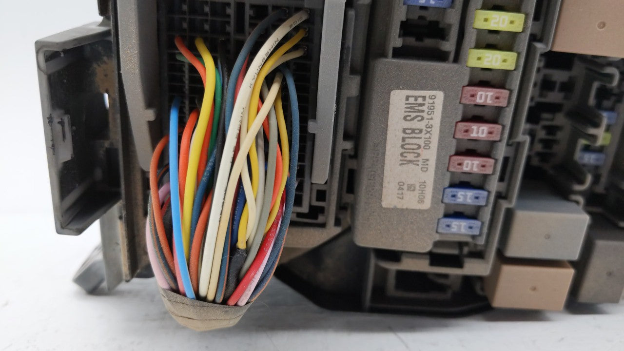 2011 Hyundai Elantra Fusebox Fuse Box Panel Relay Module P/N:91950-3X510 Fits OEM Used Auto Parts - Oemusedautoparts1.com