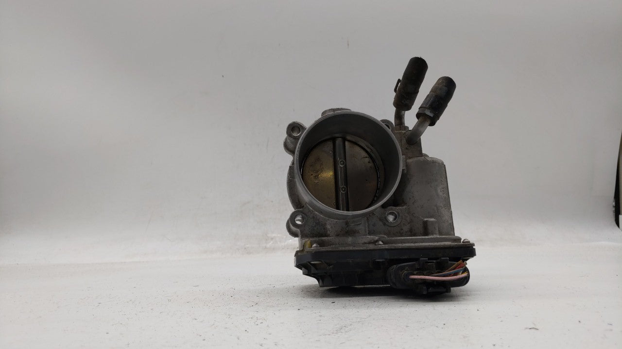 2011-2018 Hyundai Elantra Throttle Body P/N:35100-2E000 Fits Fits 2011 2012 2013 2014 2015 2016 2017 2018 2019 OEM Used Auto