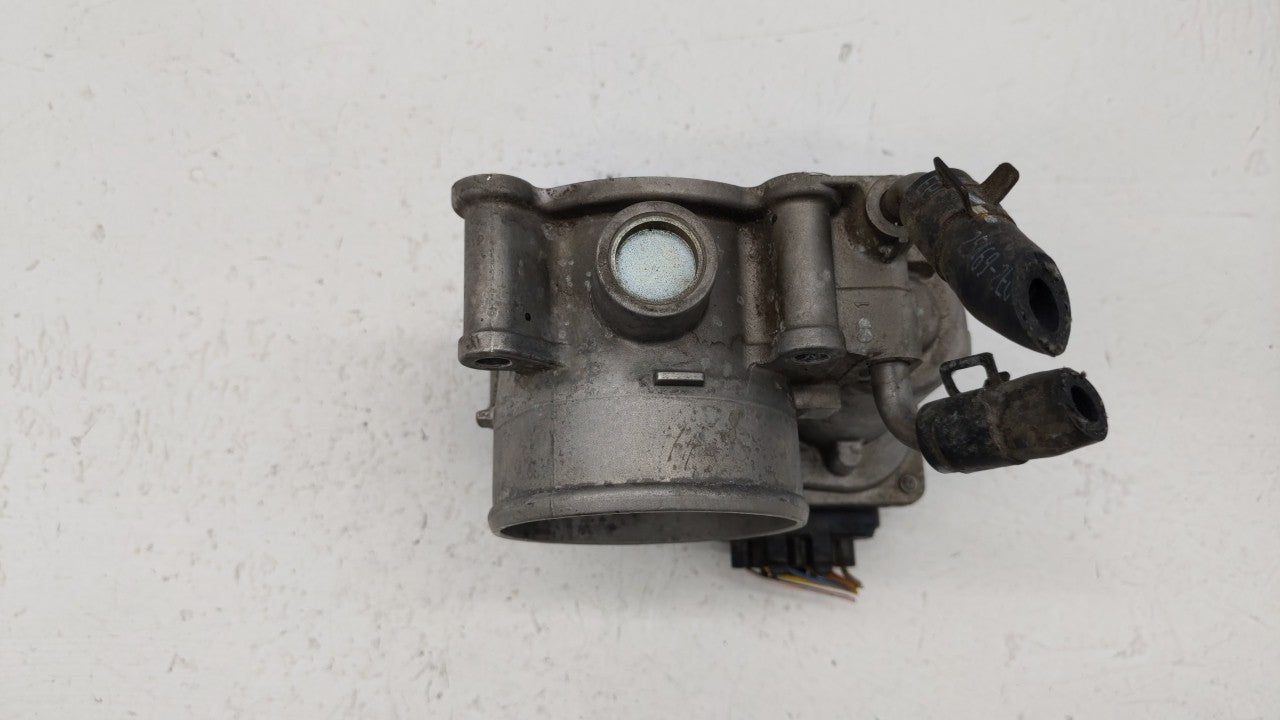 2011-2018 Hyundai Elantra Throttle Body P/N:35100-2E000 Fits Fits 2011 2012 2013 2014 2015 2016 2017 2018 2019 OEM Used Auto