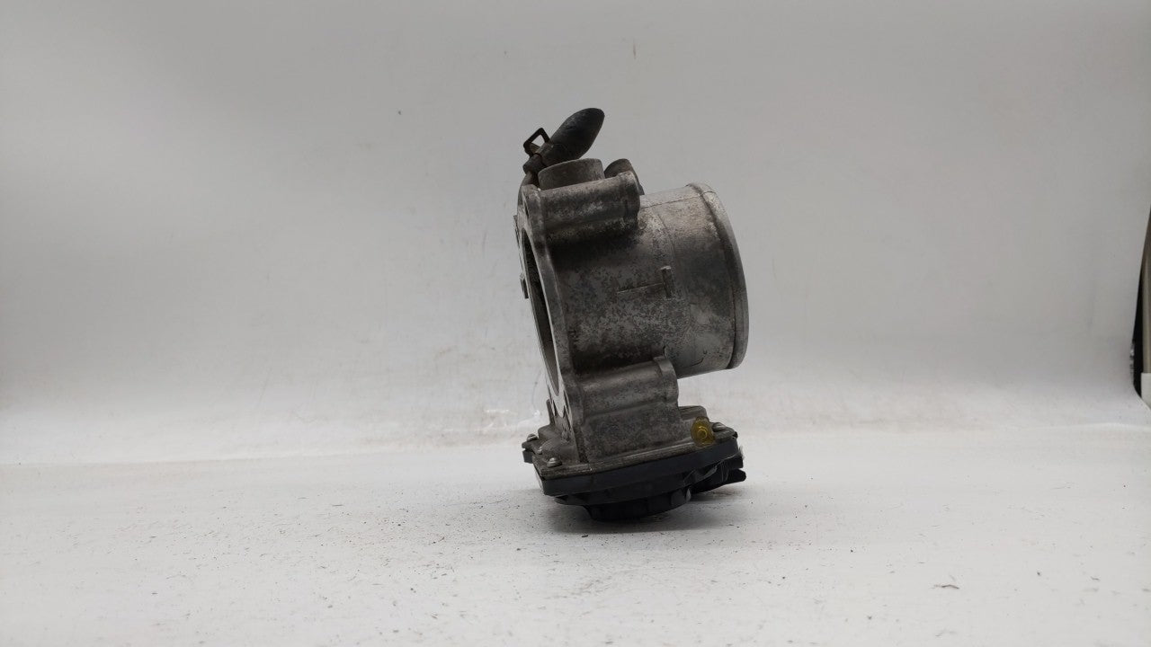 2011-2018 Hyundai Elantra Throttle Body P/N:35100-2E000 Fits Fits 2011 2012 2013 2014 2015 2016 2017 2018 2019 OEM Used Auto