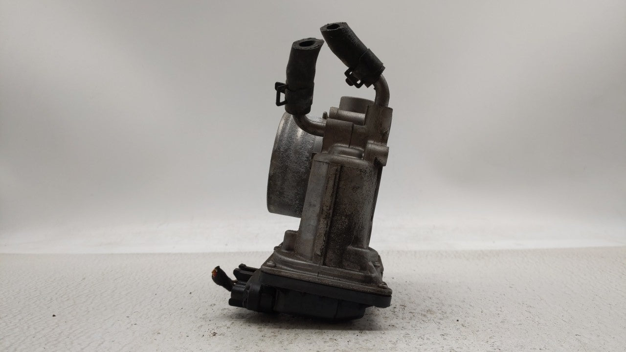 2011-2018 Hyundai Elantra Throttle Body P/N:35100-2E000 Fits Fits 2011 2012 2013 2014 2015 2016 2017 2018 2019 OEM Used Auto