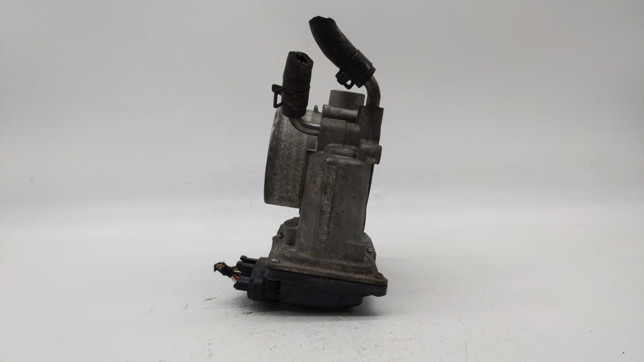 2011-2018 Hyundai Elantra Throttle Body P/N:35100-2E000 Fits Fits 2011 2012 2013 2014 2015 2016 2017 2018 2019 OEM Used Auto