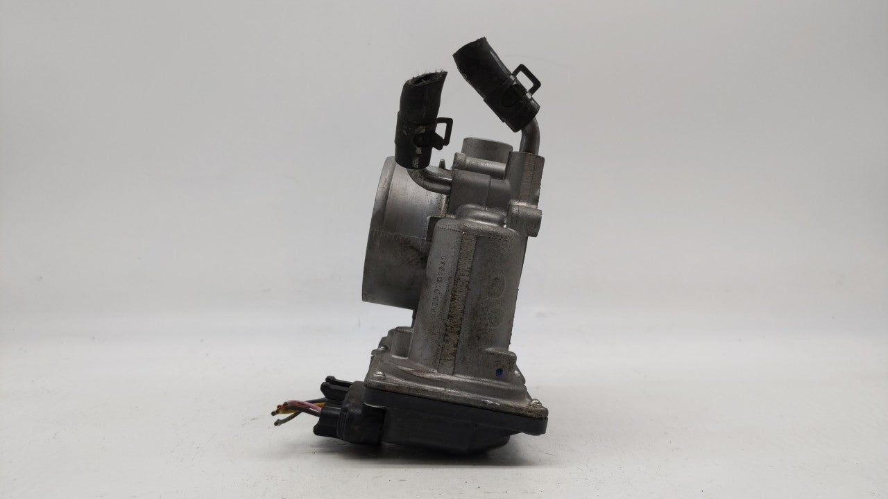 2011-2018 Hyundai Elantra Throttle Body P/N:35100-2E000 Fits Fits 2011 2012 2013 2014 2015 2016 2017 2018 2019 OEM Used Auto