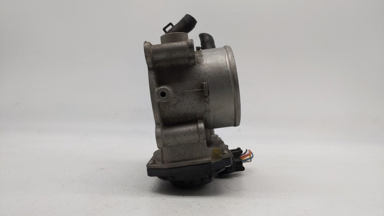 2011-2018 Hyundai Elantra Throttle Body P/N:35100-2E000 Fits Fits 2011 2012 2013 2014 2015 2016 2017 2018 2019 OEM Used Auto