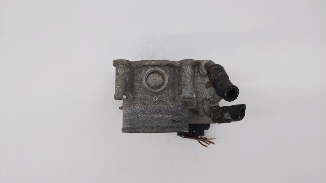 2011-2018 Hyundai Elantra Throttle Body P/N:35100-2E000 Fits Fits 2011 2012 2013 2014 2015 2016 2017 2018 2019 OEM Used Auto