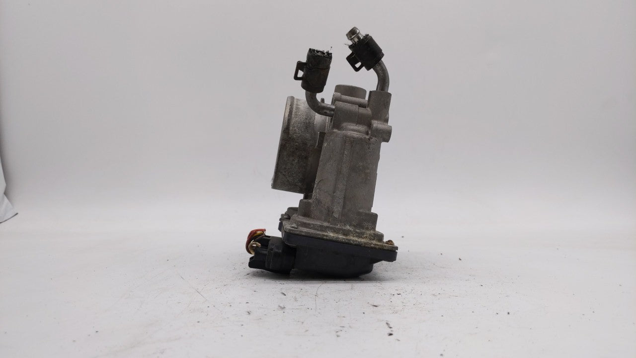 2011-2018 Hyundai Elantra Throttle Body P/N:35100-2E000 Fits Fits 2011 2012 2013 2014 2015 2016 2017 2018 2019 OEM Used Auto