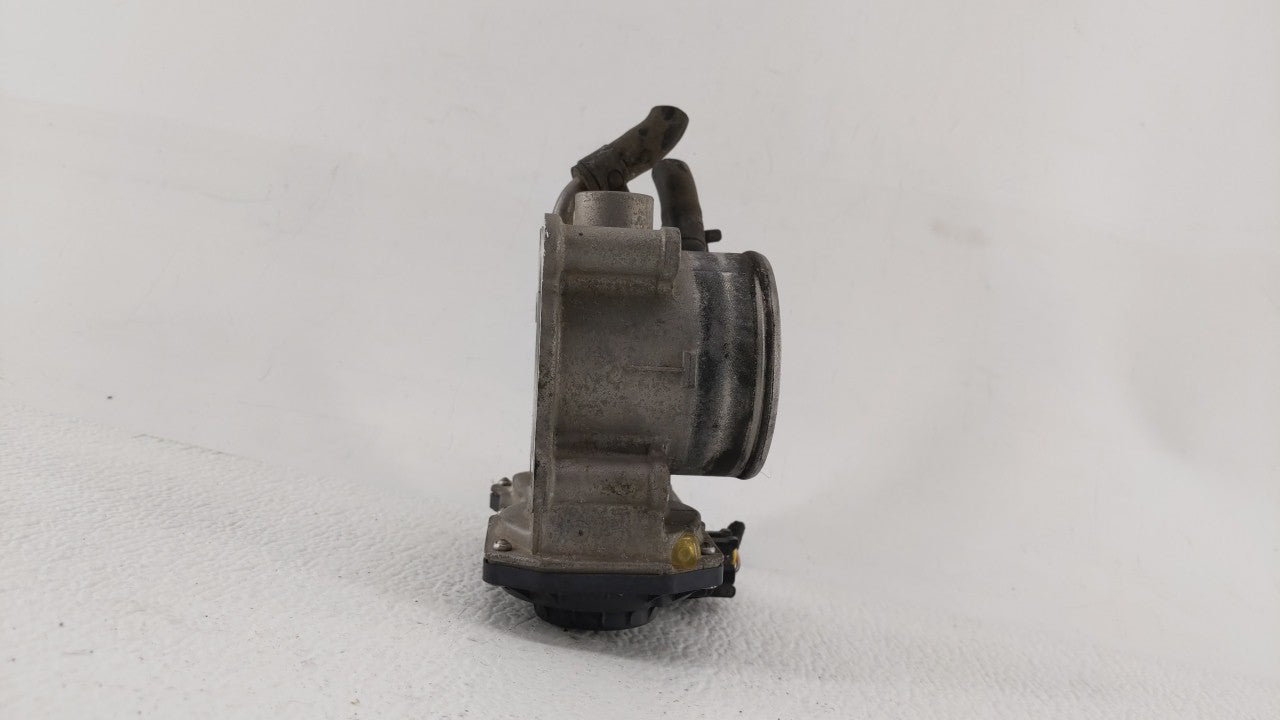 2011-2018 Hyundai Elantra Throttle Body P/N:35100-2E000 Fits Fits 2011 2012 2013 2014 2015 2016 2017 2018 2019 OEM Used Auto