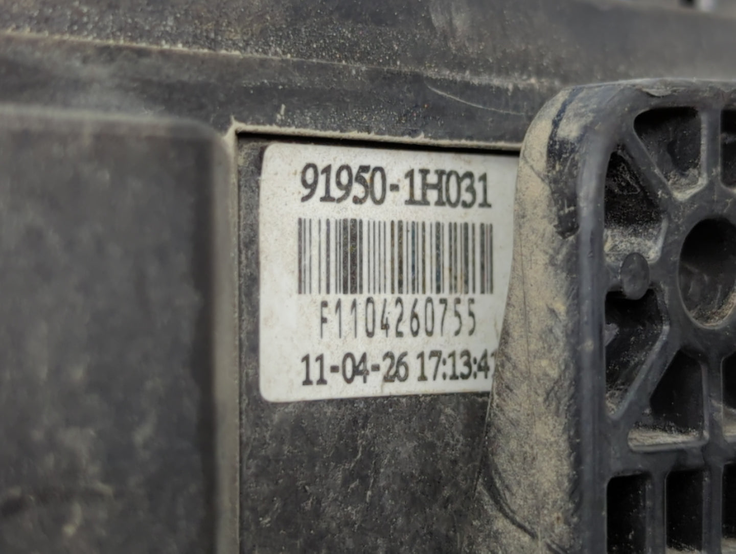 2010-2012 Hyundai Elantra Fusebox Fuse Box Panel Relay Module P/N:91950-1H031 Fits Fits 2010 2011 2012 OEM Used Auto Parts -