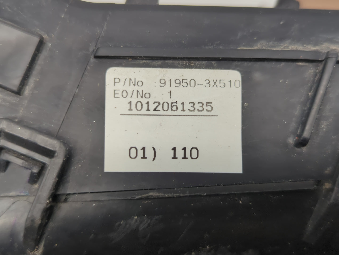 2011-2013 Hyundai Elantra Fusebox Fuse Box Panel Relay Module P/N:91950-3X510 Fits Fits 2011 2012 2013 OEM Used Auto Parts -