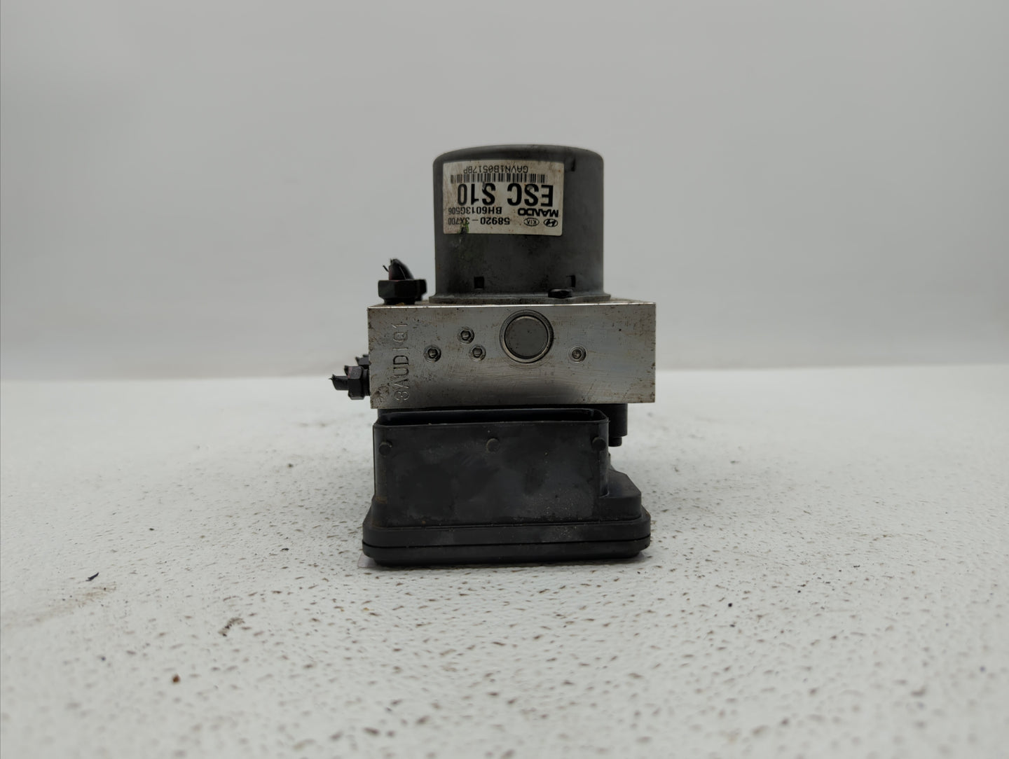 2011-2013 Hyundai Elantra ABS Pump Control Module Replacement P/N:58920-3X650 58920-3X700 Fits Fits 2011 2012 2013 OEM Used 