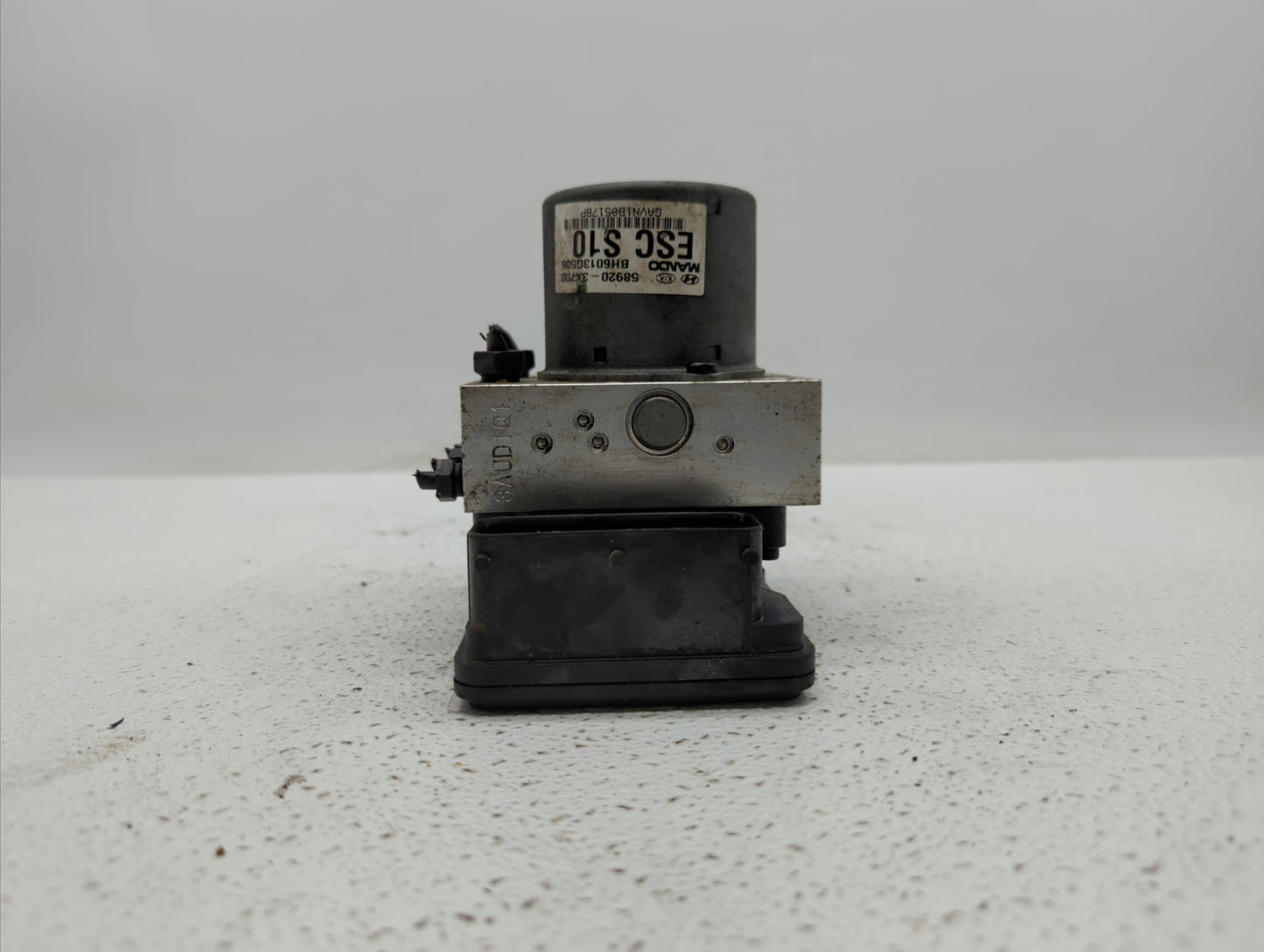 2011-2013 Hyundai Elantra ABS Pump Control Module Replacement P/N:58920-3X650 58920-3X700 Fits Fits 2011 2012 2013 OEM Used 