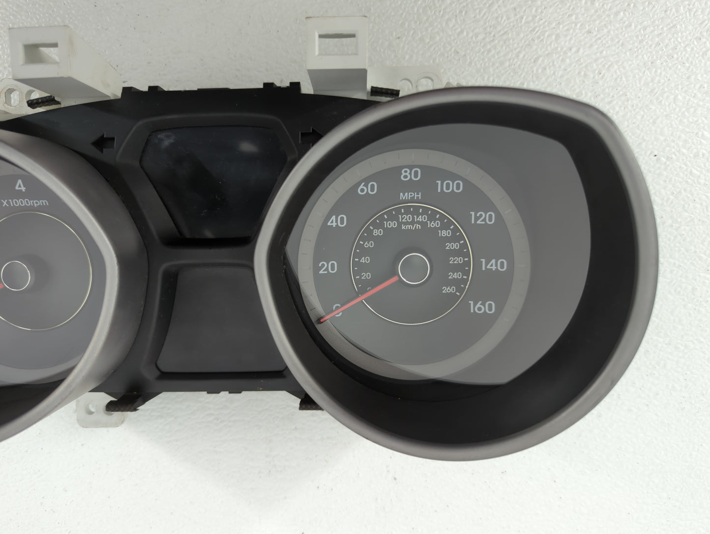 2011 Hyundai Elantra Instrument Cluster Speedometer Gauges P/N:94001-3X230 94001-3Y000 Fits OEM Used Auto Parts - Oemusedaut