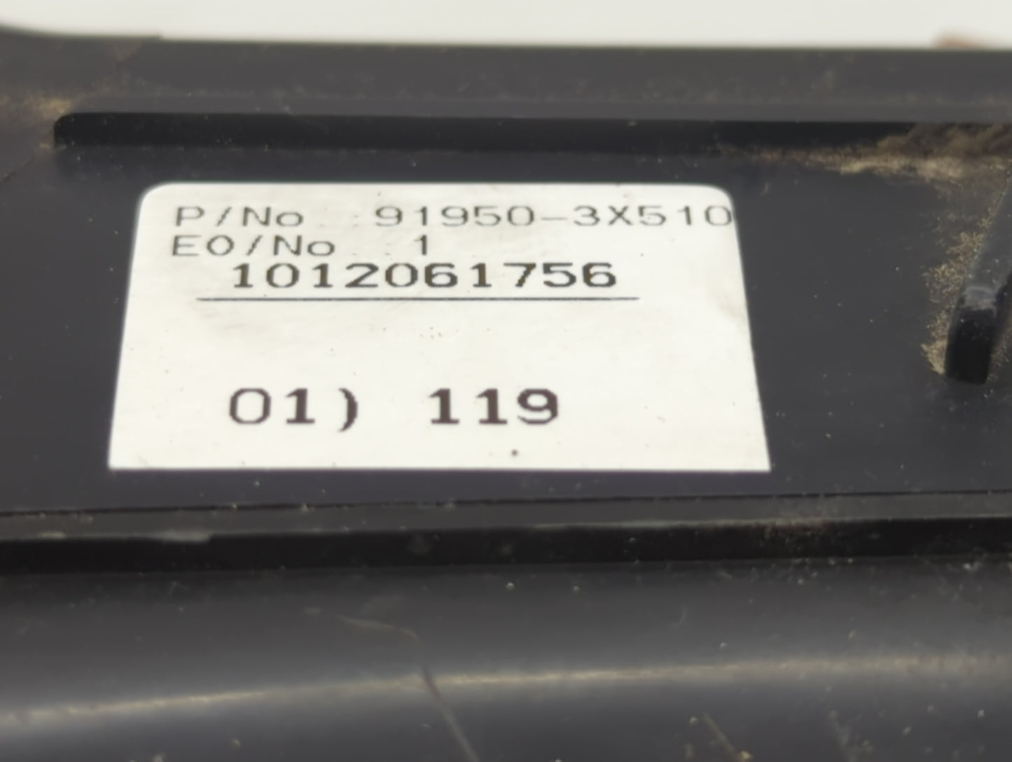 2011-2013 Hyundai Elantra Fusebox Fuse Box Panel Relay Module P/N:91950-3X510 912053X094 Fits Fits 2011 2012 2013 OEM Used A