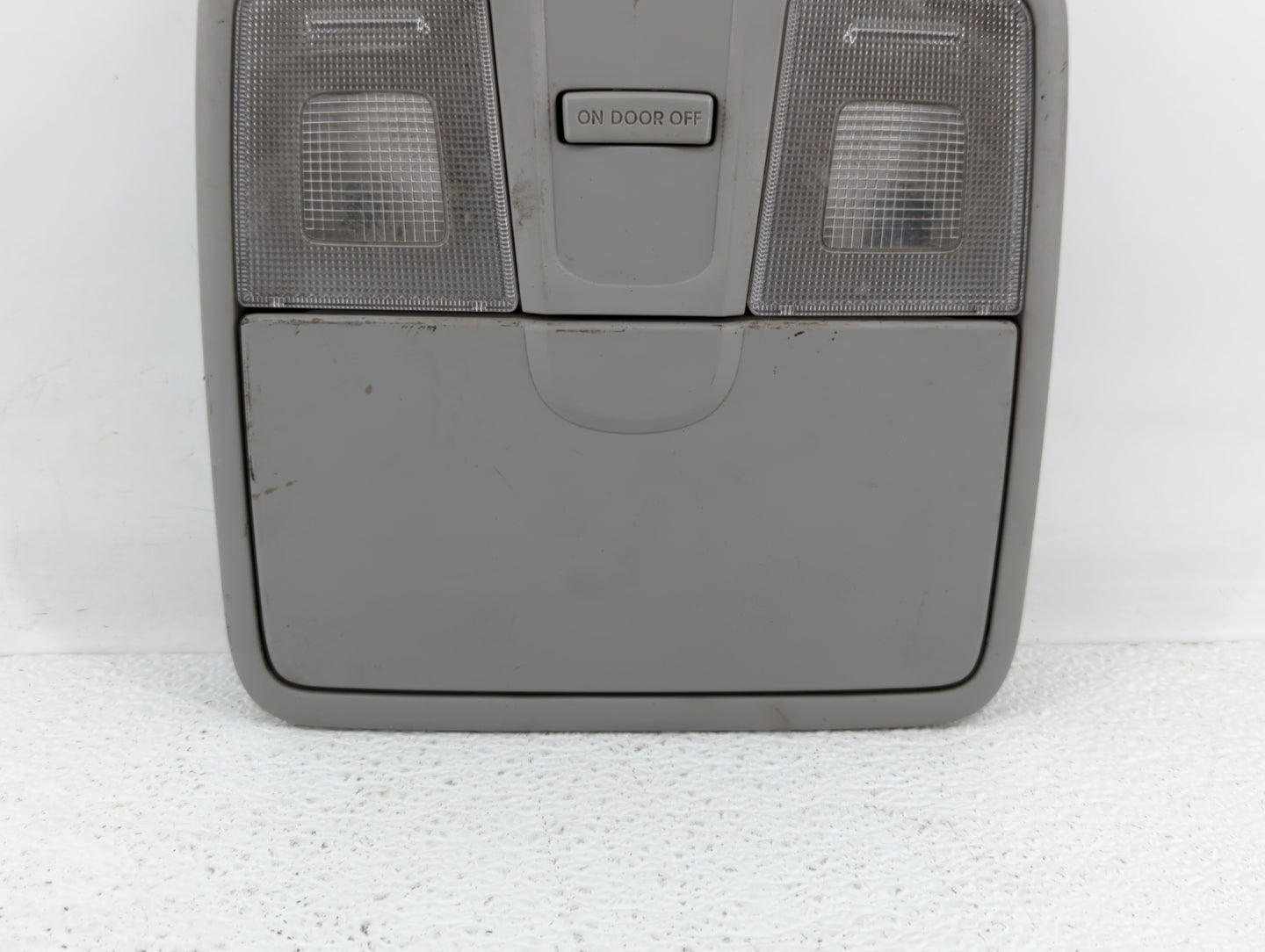 2011 Hyundai Elantra Overhead Roof Console - Oemusedautoparts1.com
