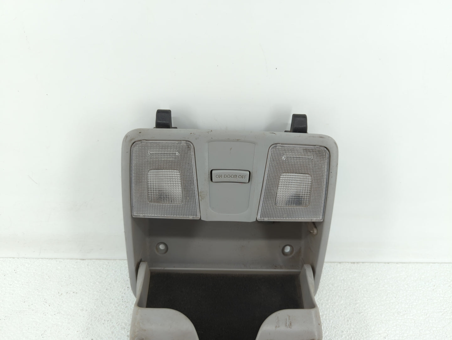 2011 Hyundai Elantra Overhead Roof Console - Oemusedautoparts1.com