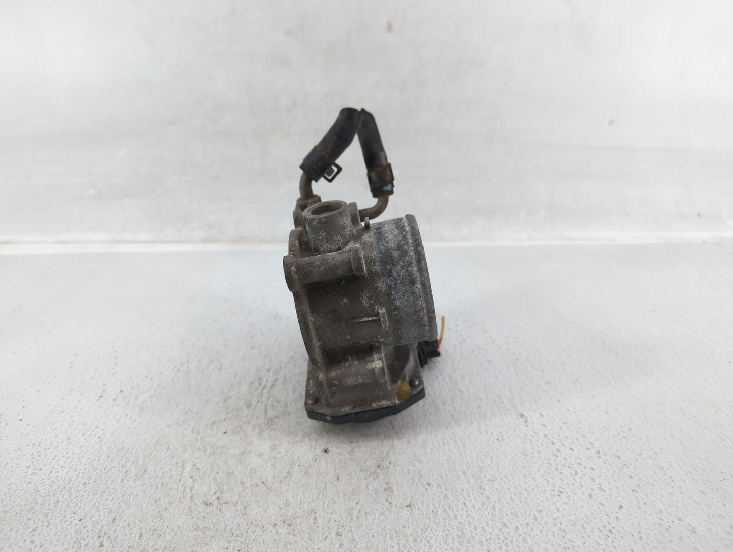 2011-2020 Hyundai Elantra Throttle Body P/N:152010M08 Fits Fits 2011 2012 2013 2014 2015 2016 2017 2018 2019 2020 2021 OEM U