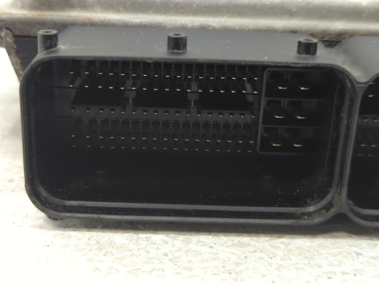 2011 Hyundai Elantra PCM Engine Control Computer ECU ECM PCU OEM P/N:39103-2EMB0 39102-2EMB0, 39111-2G874, 39101-2G874 Fits 