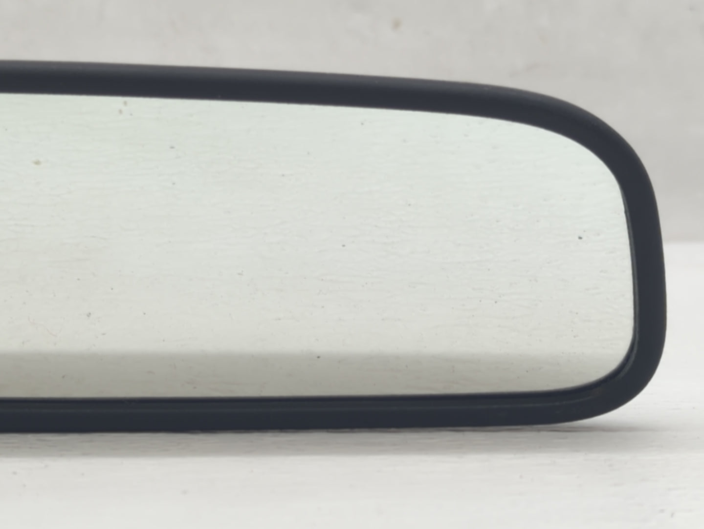 2011-2020 Hyundai Elantra Interior Rear View Mirror Replacement OEM P/N:E4012143 Fits OEM Used Auto Parts - Oemusedautoparts