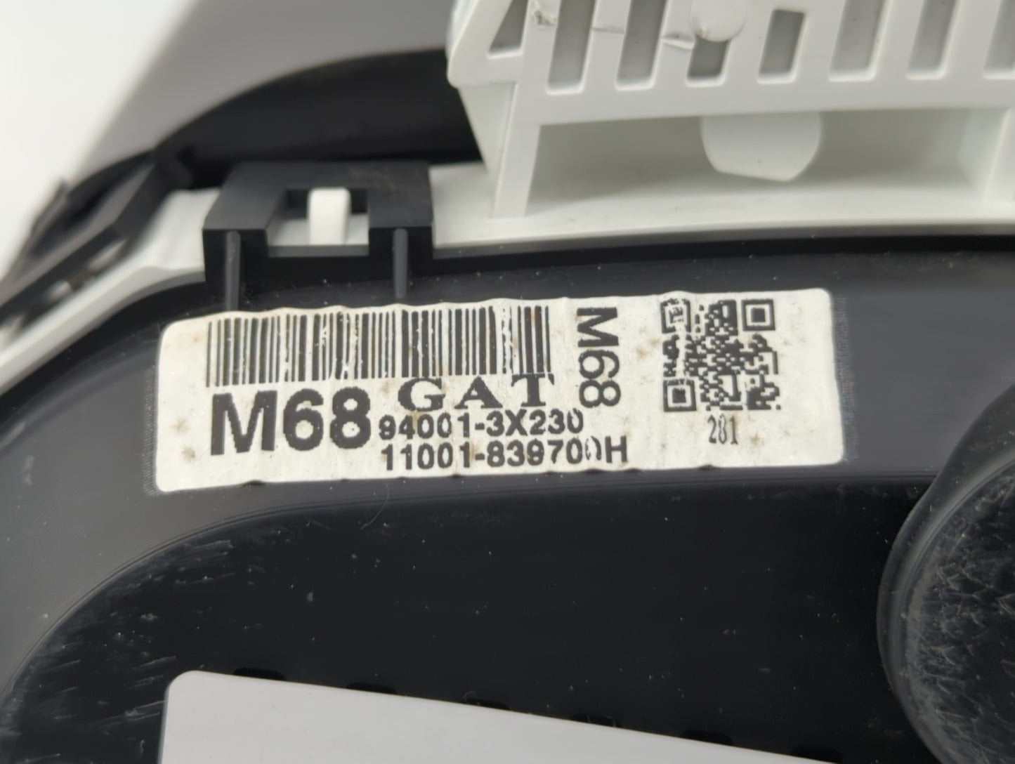 2011 Hyundai Elantra Instrument Cluster Speedometer Gauges P/N:94001-3X230 94001-3Y000 Fits OEM Used Auto Parts - Oemusedaut