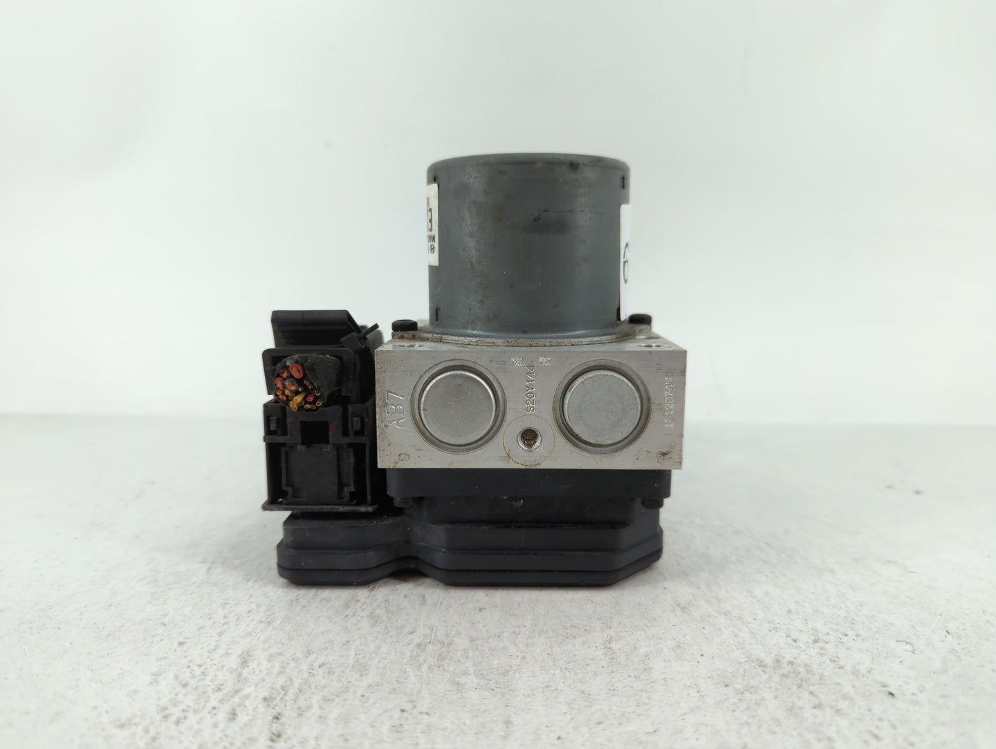 2011-2013 Hyundai Elantra ABS Pump Control Module Replacement P/N:58920-3X700 Fits Fits 2011 2012 2013 OEM Used Auto Parts -