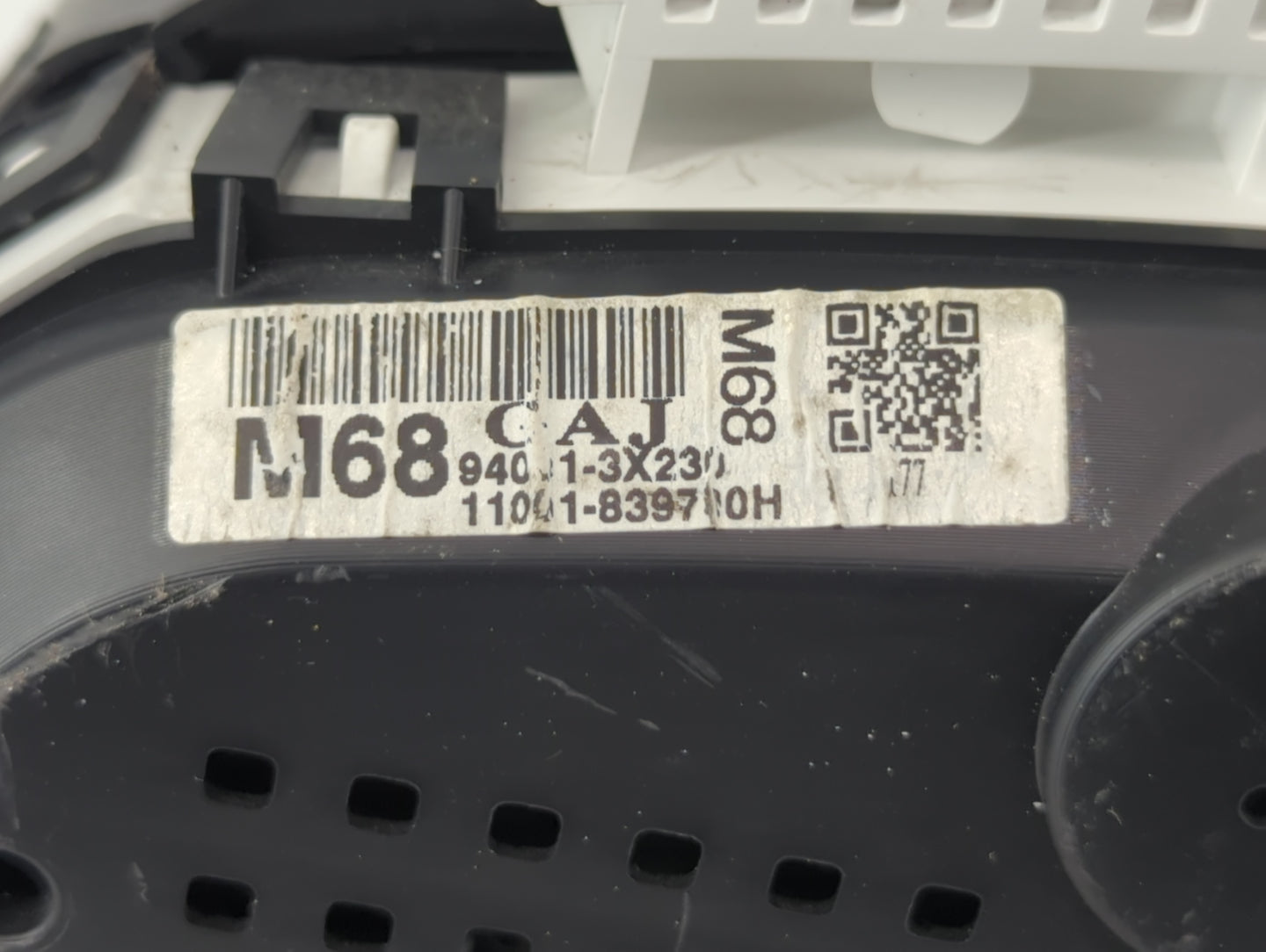 2011 Hyundai Elantra Instrument Cluster Speedometer Gauges P/N:94001-3X230 Fits OEM Used Auto Parts - Oemusedautoparts1.com