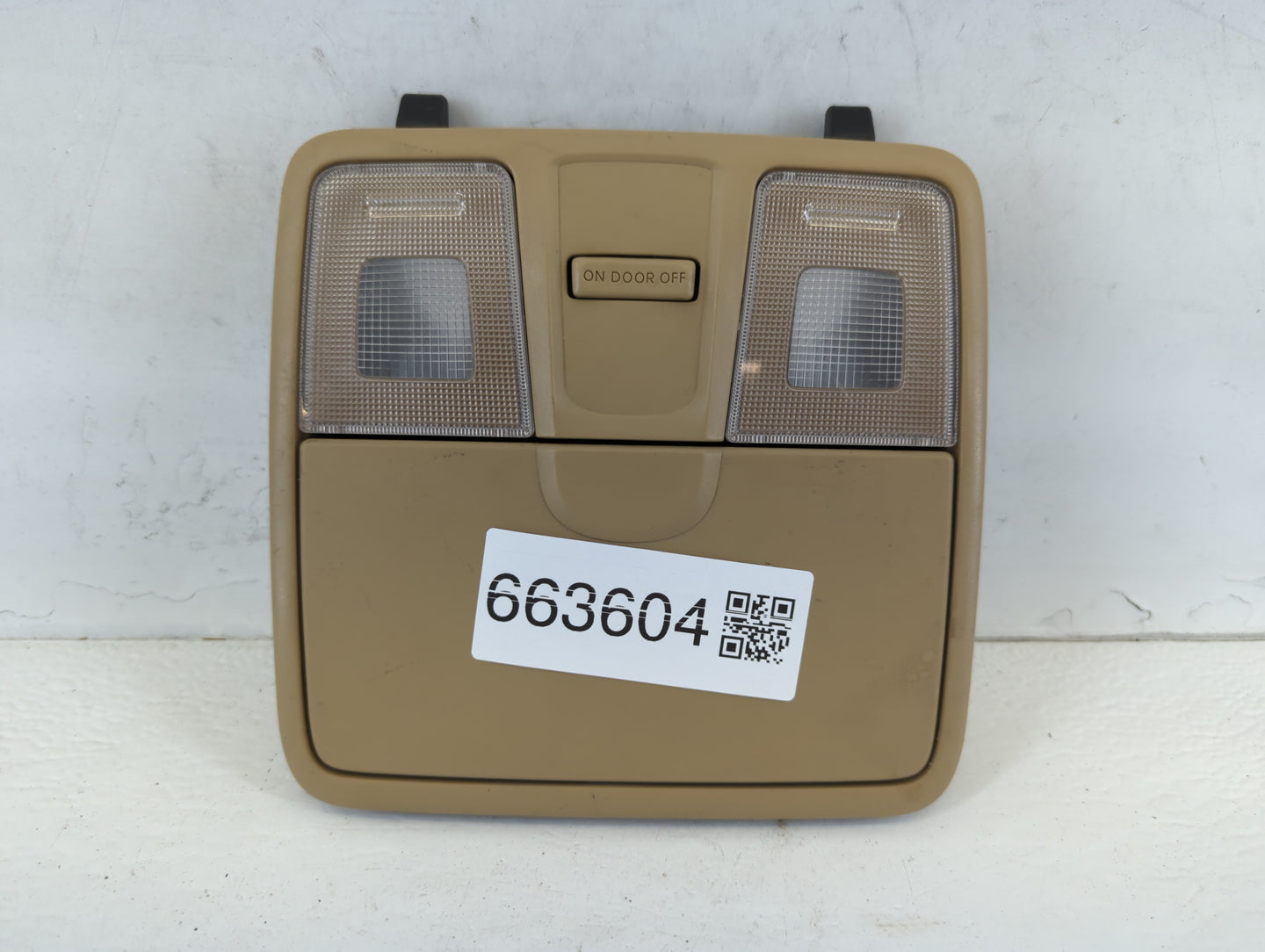 2011 Hyundai Elantra Overhead Roof Console - Oemusedautoparts1.com