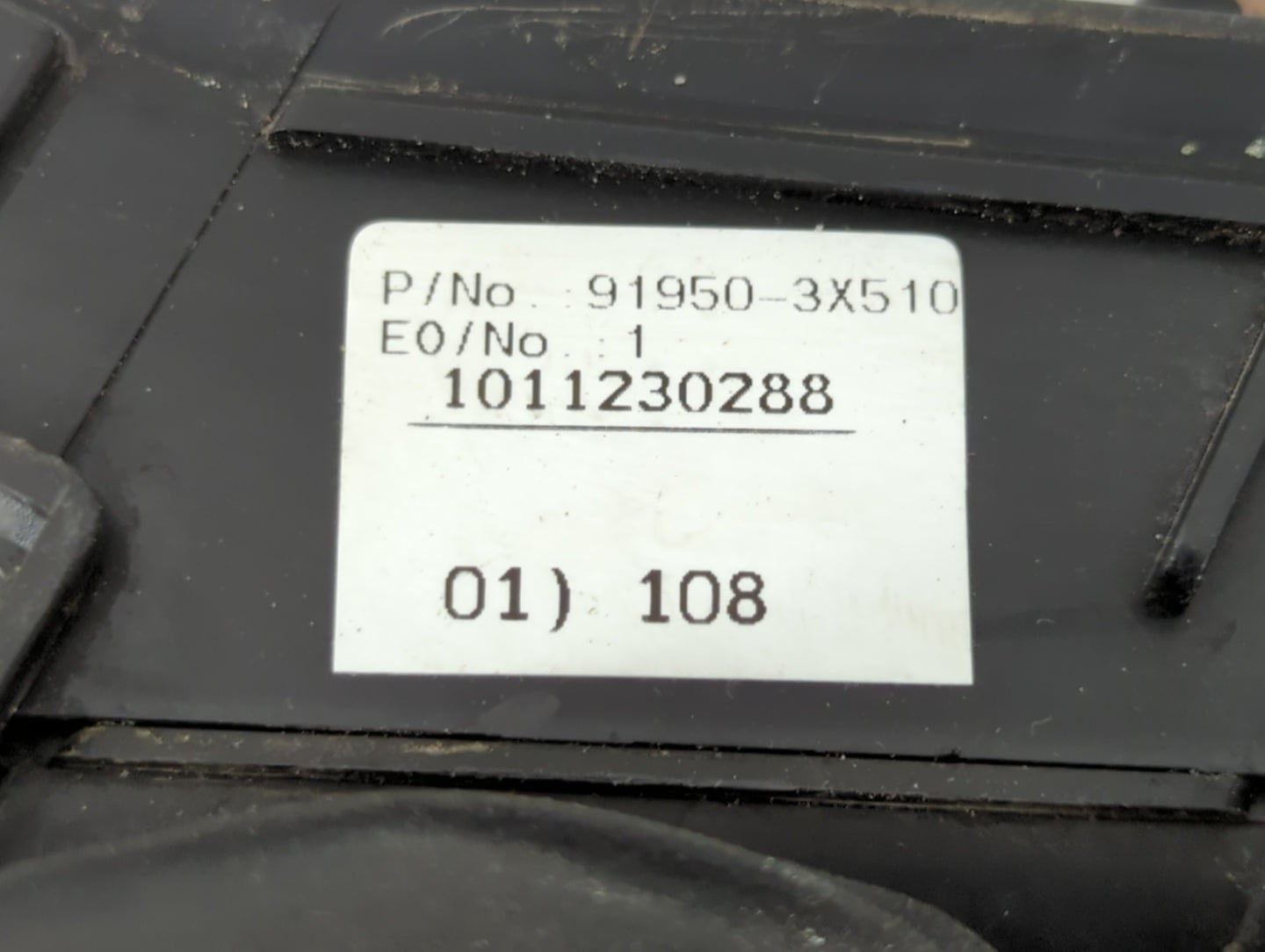 2011-2013 Hyundai Elantra Fusebox Fuse Box Panel Relay Module P/N:1011230288 91950-3X510 Fits Fits 2011 2012 2013 OEM Used A